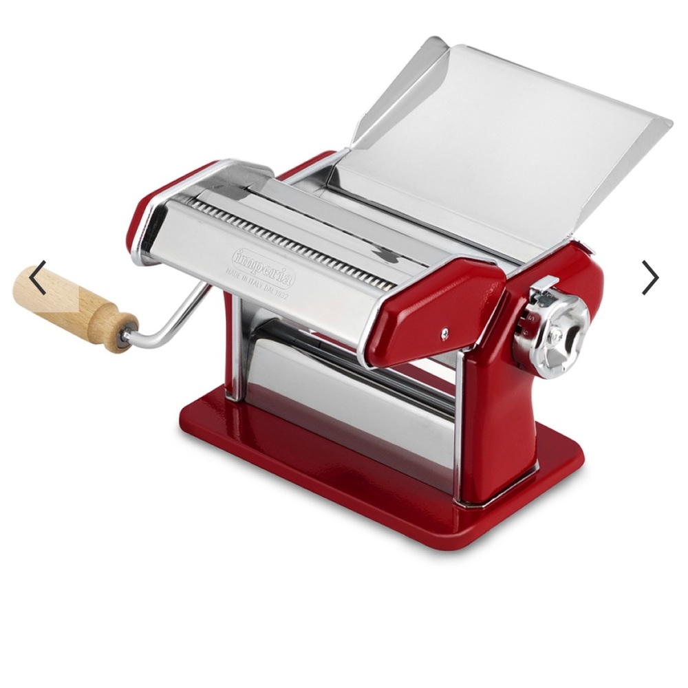Imperia pasta machine (red)